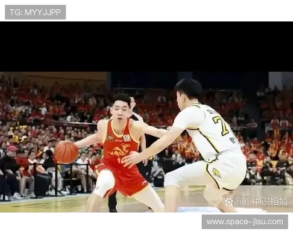 北汽男篮防守端表现顽强，朱俊龙雷蒙对位成亮点